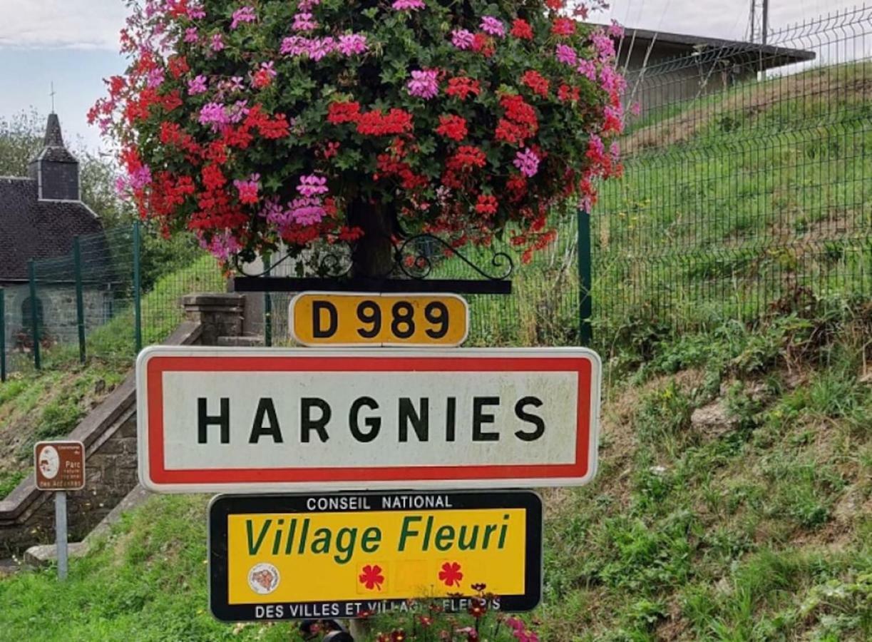 La Chouette Au Bouleau Villa Hargnies Exteriör bild